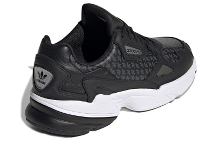 Lookbook (W) adidas Falcon 'Hitam Putih Perak' FV9033