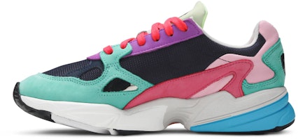 (W) 阿迪达斯 Falcon "多彩" CG6211 Lookbook (W) 阿迪达斯 Falcon "多彩" CG6211