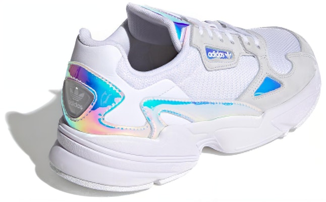(女性款)adidas Falcon '白色虹彩' FX3432 Lookbook (女性款)adidas Falcon '白色虹彩' FX3432