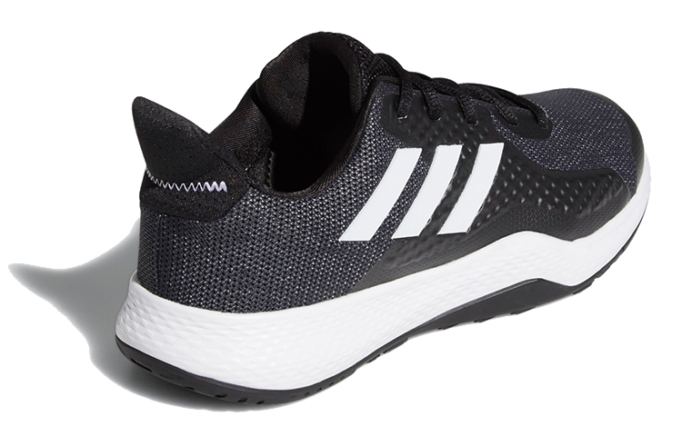 Shop adidas Fitbounce 輕便低幫跑步鞋 女款 黑白