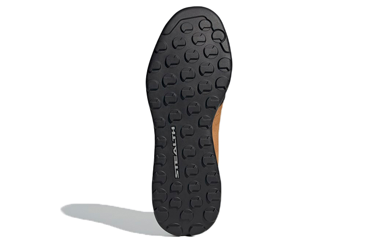 Details for (W) adidas Five Ten Five Tennie Approach ''Braun Schwarz'' FX6856