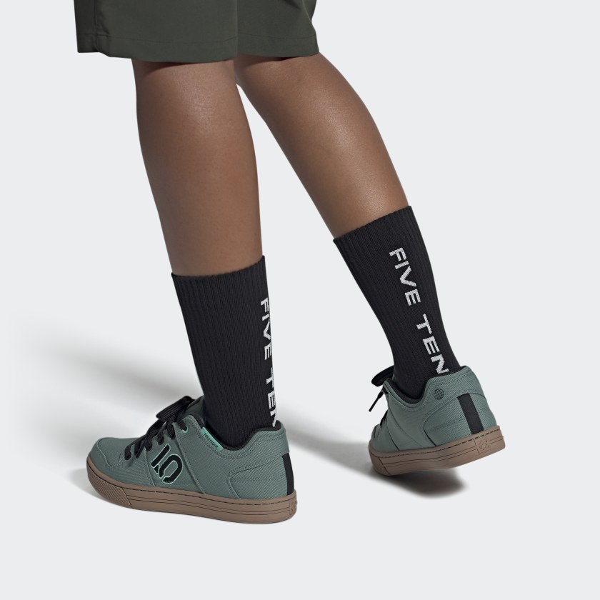 Sizing (W) adidas Five Ten Freerider ''Hazy Emerald Gum'' Herrenschuhe GZ4656