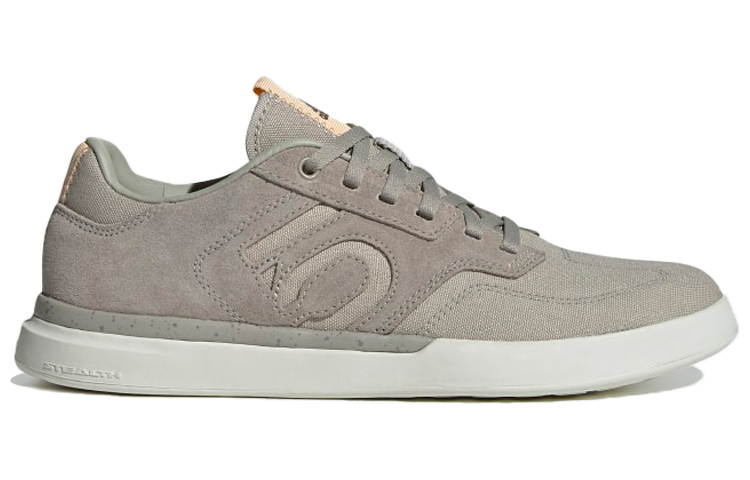 Order adidas Five Ten Sleuth 女性淺灰白色低筒登山自行車鞋