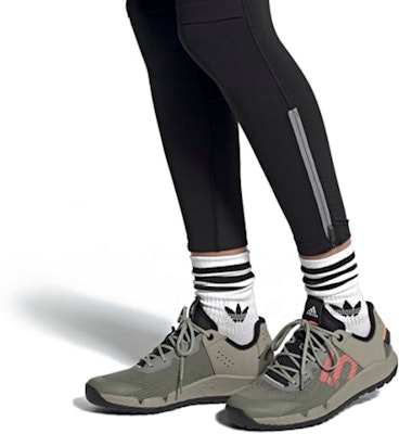 adidas Five Ten Trailcross Lt 耐磨 低幫 騎行鞋 女款 黑灰綠 Sizing adidas Five Ten Trailcross Lt 耐磨 低幫 騎行鞋 女款 黑灰綠