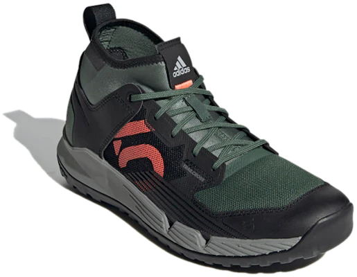 (W) adidas Five Ten Trailcross XT ''Grün Oxid Schwarz'' FX4448 Lookbook (W) adidas Five Ten Trailcross XT ''Grün Oxid Schwarz'' FX4448
