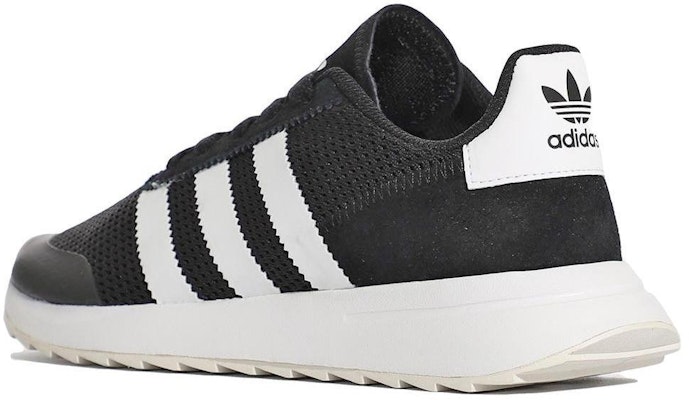 adidas Flashback Black White 低筒 跑步鞋 女款 黑白 Shop adidas Flashback Black White 低筒 跑步鞋 女款 黑白