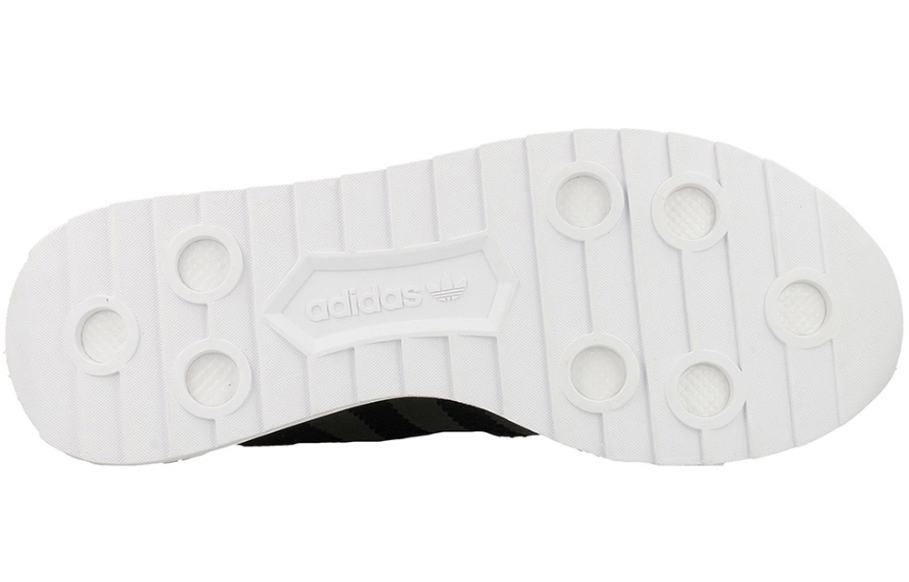 Shop (W) adidas Flashback Noir Core et Blanc Chaussure BY2800