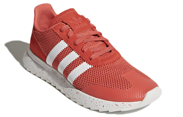 Lookbook (W) adidas Flashback Sepatu Sport Retro CQ1969