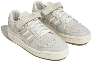 (W) adidas Forum 84 Low 'Blanco Roto Gris' HQ6942 Lookbook (W) adidas Forum 84 Low 'Blanco Roto Gris' HQ6942