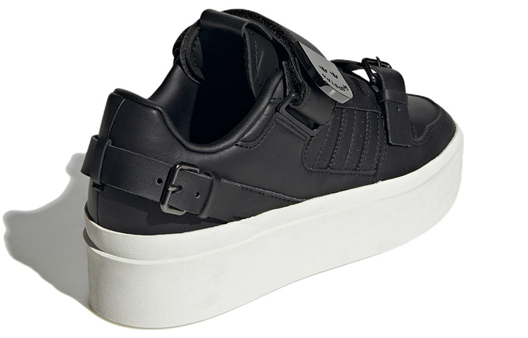 Purchase (W) adidas Forum Bonega ''Zwart Off White'' GX4423
