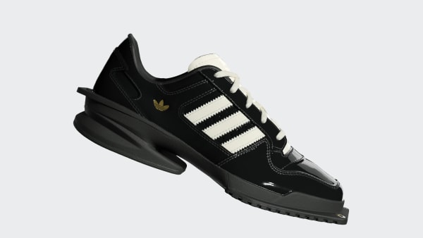 Lookbook Zapatillas adidas Forum Cubism Negro/Blanco Crema/Dorado Metálico. KI8452