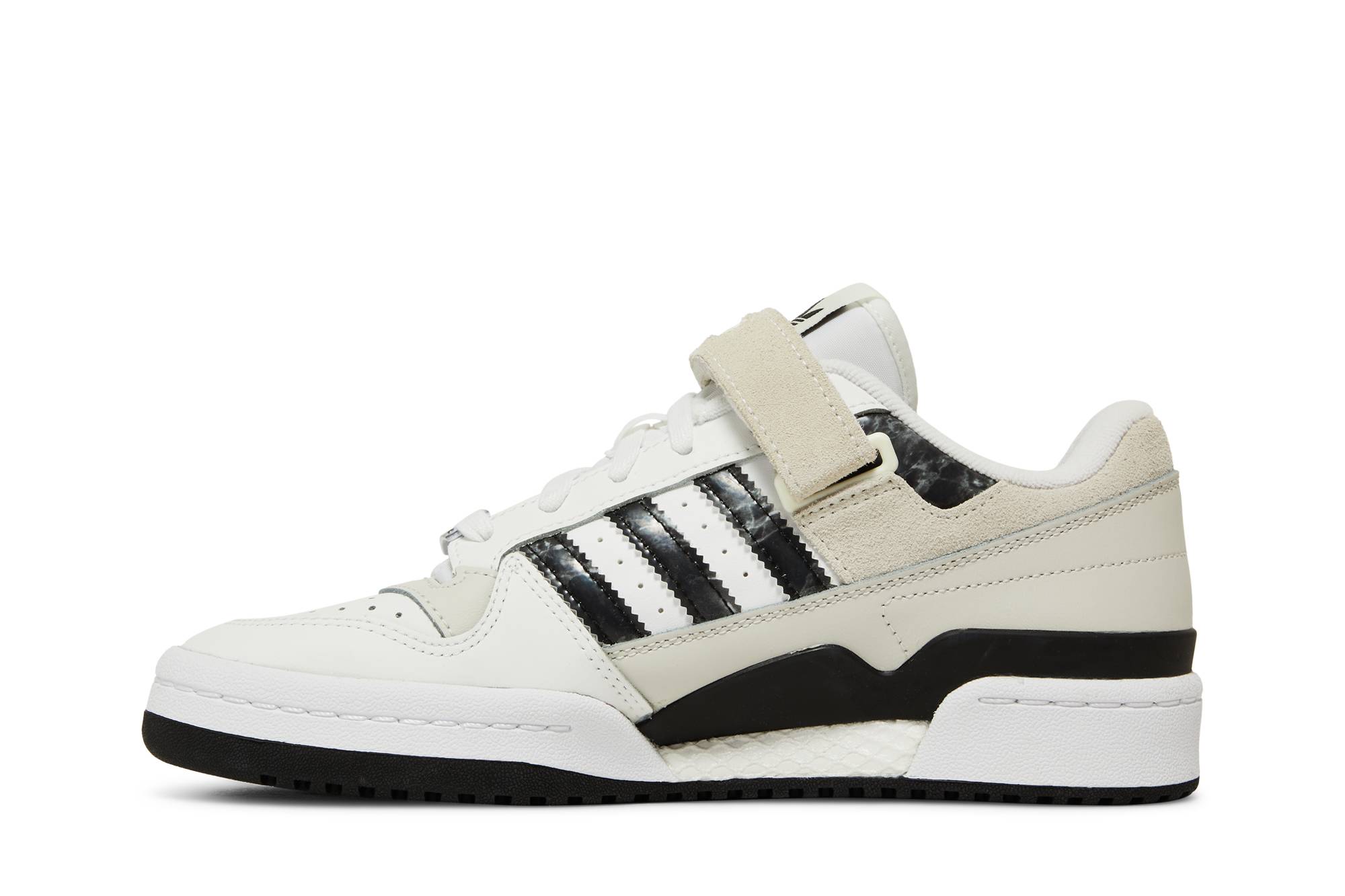 Lookbook （女性）adidas Forum Low '白黑' GY9463