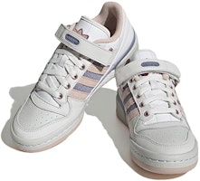 (W) 阿迪达斯 Forum Low 白色奇迹褐色 IE1828 Lookbook (W) 阿迪达斯 Forum Low 白色奇迹褐色 IE1828