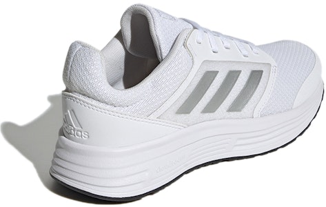 (W) adidas Galaxy 5 Cloud 'Putih Matte Perak' G55778 Shop (W) adidas Galaxy 5 Cloud 'Putih Matte Perak' G55778