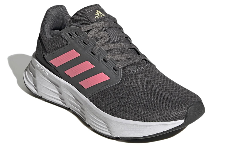 Lookbook (W) 아디다스 갤럭시 6 '회핑흰' (Adidas Galaxy 6 'Grey Pink White' shortened) GW4135