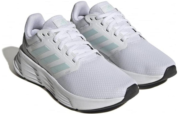 (W) adidas Galaxy 6 'Putih Biru Hampir' HP6646 Lookbook (W) adidas Galaxy 6 'Putih Biru Hampir' HP6646