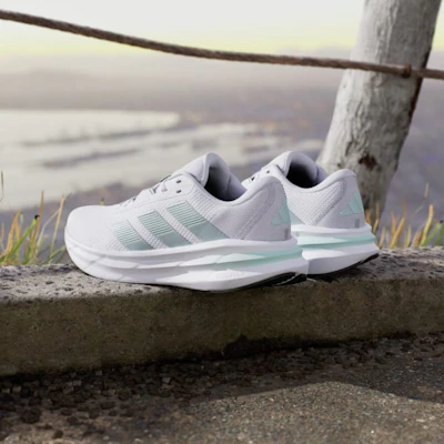 (W) 阿迪达斯 Galaxy 7 运动鞋 云白/魔术灰银/闪亮水蓝 JP6601 Details for (W) 阿迪达斯 Galaxy 7 运动鞋 云白/魔术灰银/闪亮水蓝 JP6601