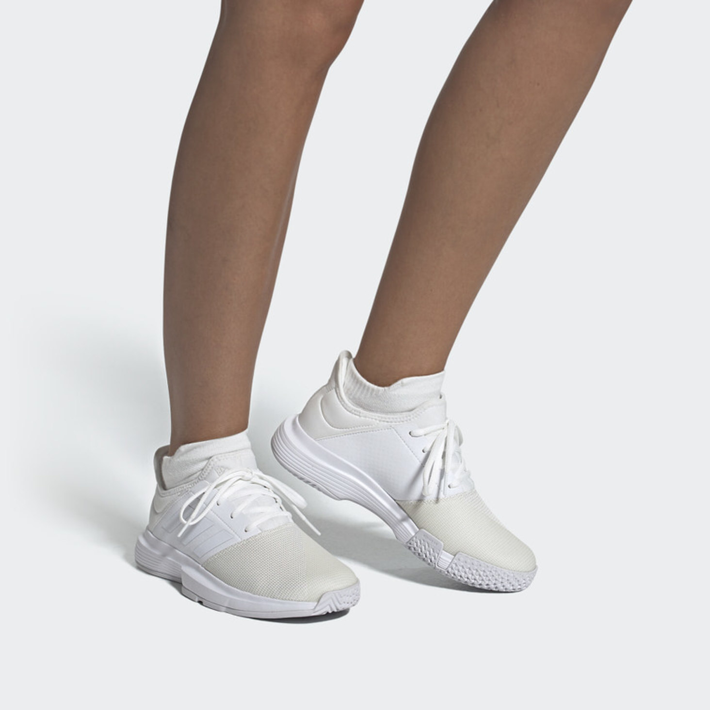 Sizing (W) adidas Game Court Largeur Large ''Blanc'' EH2954