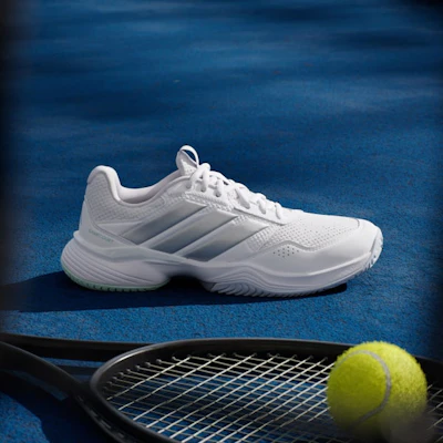 (W) Adidas Gamecourt 3 Kasut Tenis Putih/Perak/Biru Ais KI2864 Lookbook (W) Adidas Gamecourt 3 Kasut Tenis Putih/Perak/Biru Ais KI2864