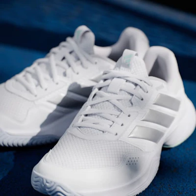 (W) Adidas Gamecourt 3 Kasut Tenis Putih/Perak/Biru Ais KI2864 2