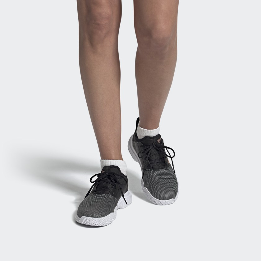 Sizing (W) adidas Gamecourt Rose ''Gris'' FU8129