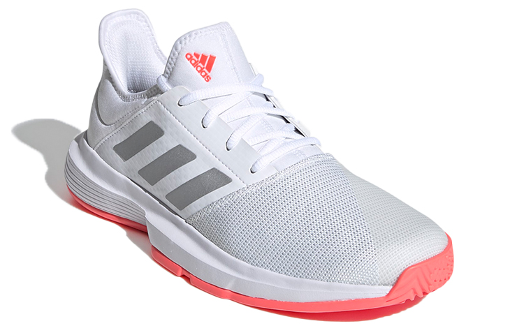 Lookbook (W) adidas Gamecourt Weiß/Grau/Rot FU8130