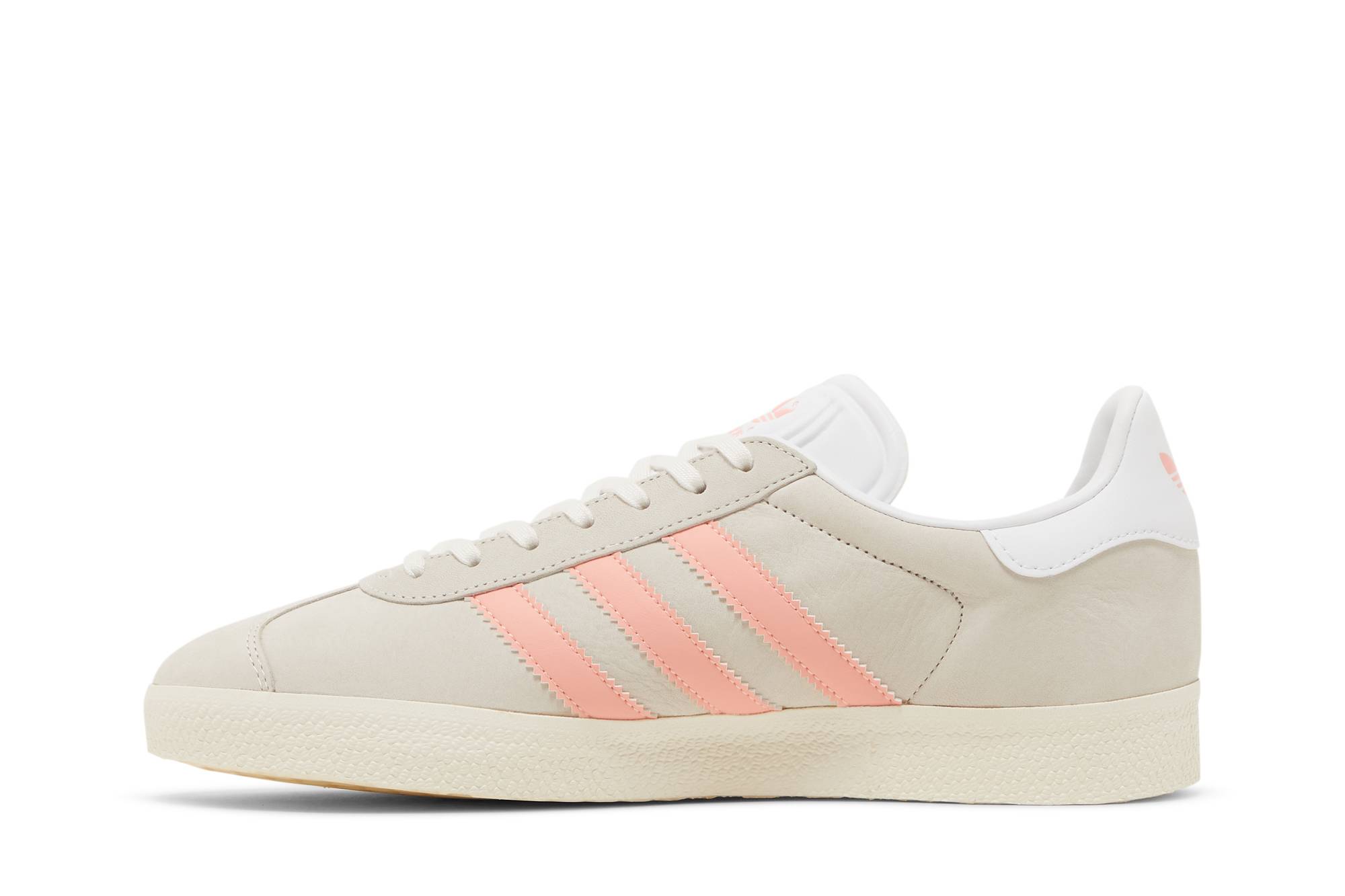 Lookbook (W) 아디다스 가젤 '초크 스틸 브리즈' BY9035