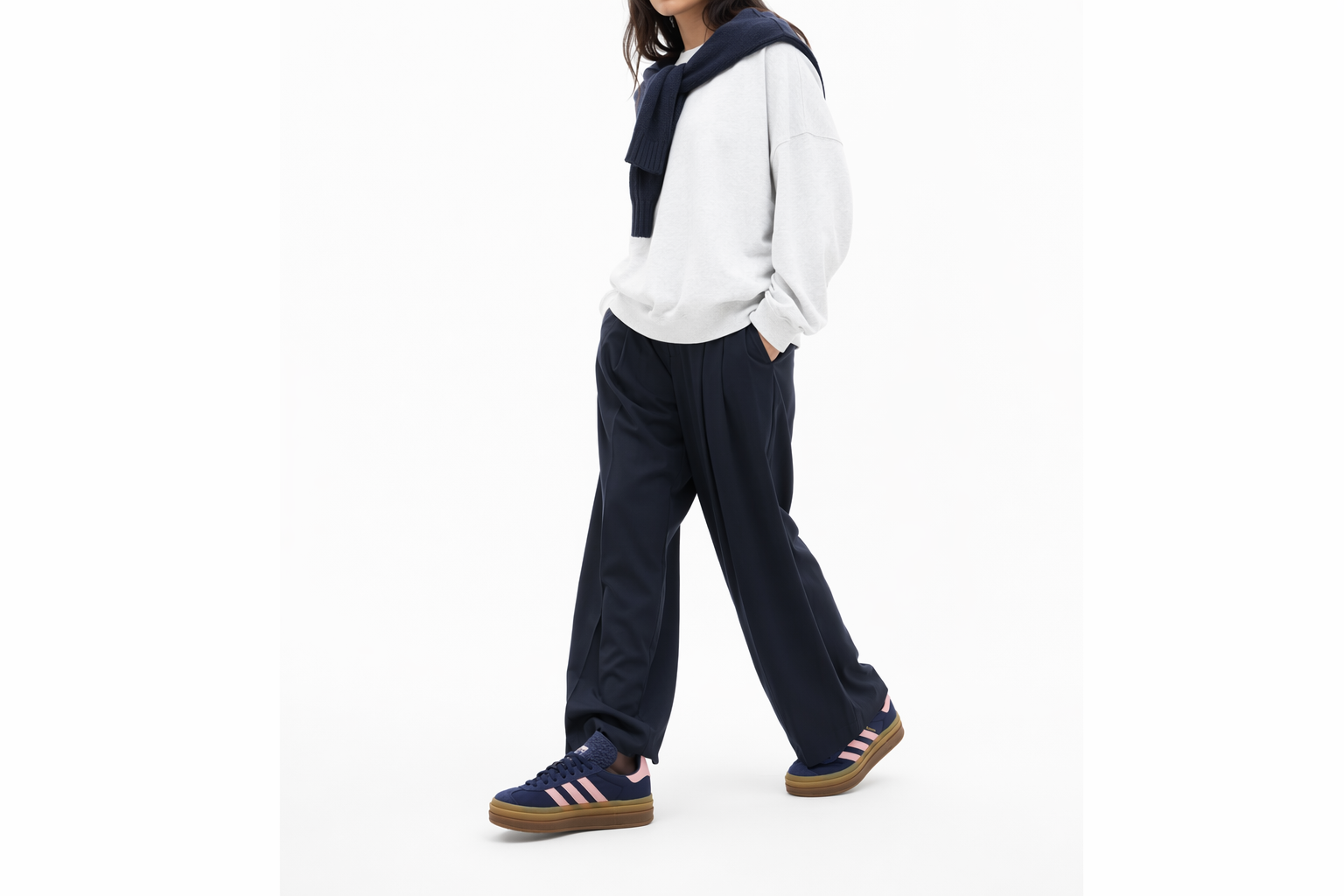Order (W) 阿迪达斯 Gazelle Bold '蓝粉火花' IG4390