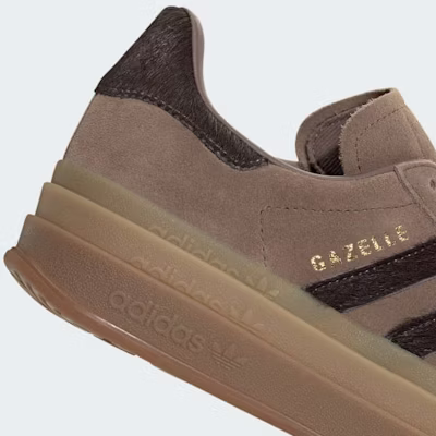 (Women) adidas Gazelle Bold Earth Strata/Aurora Coffee/Gold Metallic IH4202 1