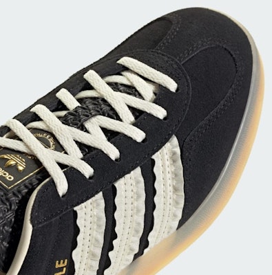 (Women) Adidas Gazelle Indoor Core Black/Cream White/Gum JS1412 1