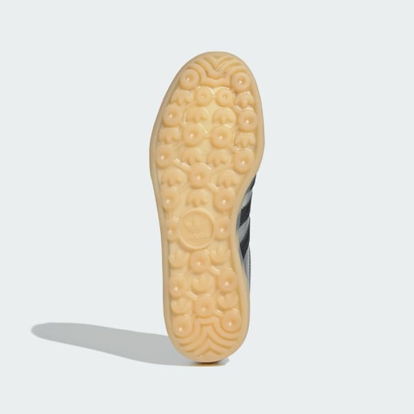 Lookbook (W) Adidas Gazelle Indoor Kelabu/Hitam/Perak Metalik HP7215