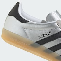 (W) Adidas Gazelle Indoor Kelabu/Hitam/Perak Metalik HP7215 Sizing (W) Adidas Gazelle Indoor Kelabu/Hitam/Perak Metalik HP7215