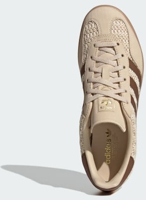 (W) Adidas Gazelle Indoor Sand Strata/Preloved Brown/Gum Sepatu Sneakers. JS1418 Lookbook (W) Adidas Gazelle Indoor Sand Strata/Preloved Brown/Gum Sepatu Sneakers. JS1418