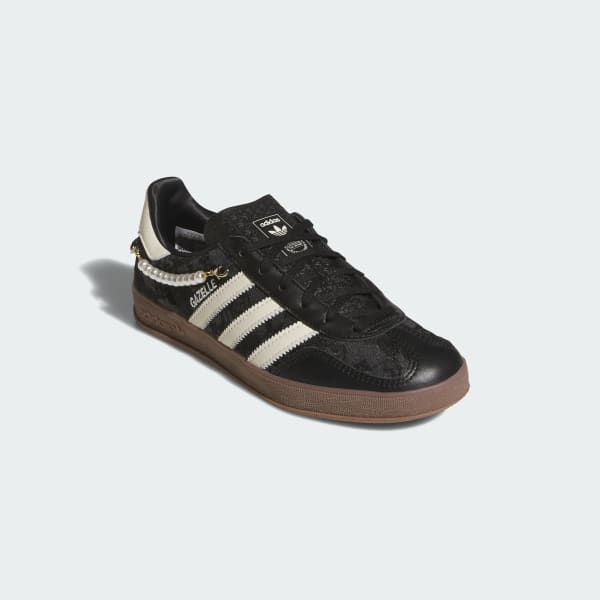 Shop (W) Adidas Gazelle Indoor W Hitam/Krim Putih/Hitam Core HQ2624