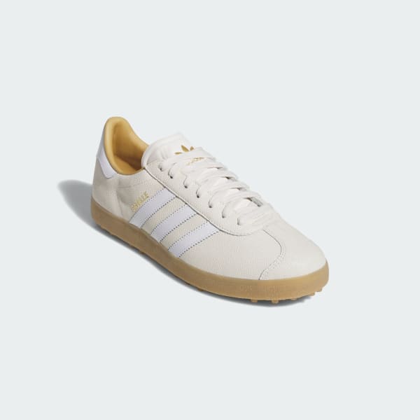 Shop 阿迪达斯 Gazelle Luxe 无钉高尔夫鞋 白色/云白/棕色 JI4156