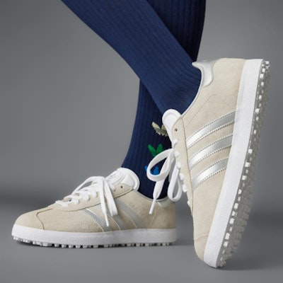(Women) Adidas Gazelle Spikeless Golf Shoes Crystal White/Silver Metallic/Grey Two JI3942 Sizing (Women) Adidas Gazelle Spikeless Golf Shoes Crystal White/Silver Metallic/Grey Two JI3942