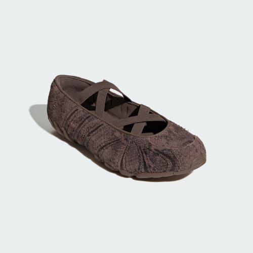 Shop (W) adidas Ghost Sprint Ballet Earth Strata/Earth Strata/Gum Wanita KI0436