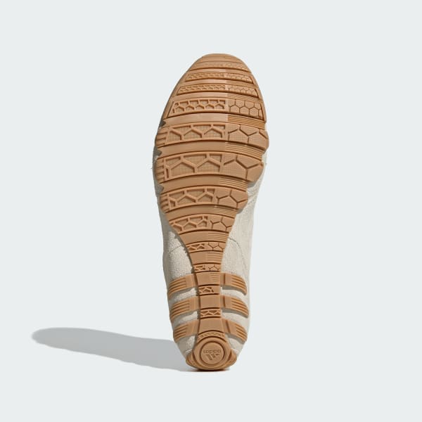 Shop (W) adidas GHOST SPRINT 白色/沙色/金屬金 運動鞋 HQ9304