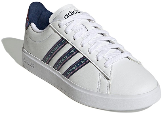 (W) グランドコート 2.0 白/ミステリーブルー GW7111 Lookbook (W) グランドコート 2.0 白/ミステリーブルー GW7111