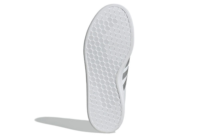 Details for (W) 아디다스 그랜드 코트 '화이트 실버 메탈릭' GZ1837