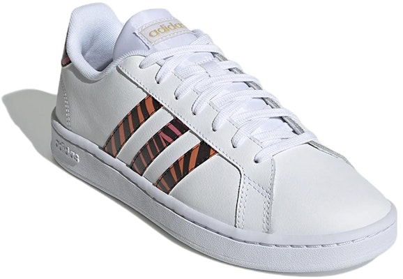 (W) adidas Grand Court Base 'Putih Hitam Merah' GY1166 Lookbook (W) adidas Grand Court Base 'Putih Hitam Merah' GY1166