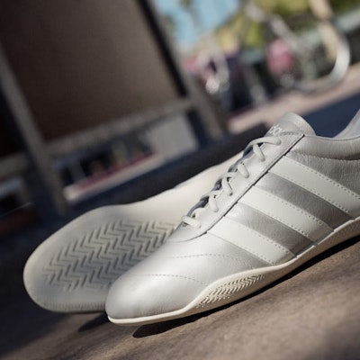 (W) Adidas Grand Court Lo 休閒運動鞋 銀色金屬/米白/雲白 JQ7243 2