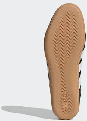 (W) Adidas Grand Court Low Hitam/Putih/Gum Sneakers JQ9684 Lookbook (W) Adidas Grand Court Low Hitam/Putih/Gum Sneakers JQ9684