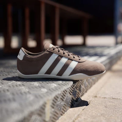 (W) adidas Grand Court Low 復古休閒鞋 地球層色/米白/地球層色 JQ7226 Lookbook (W) adidas Grand Court Low 復古休閒鞋 地球層色/米白/地球層色 JQ7226