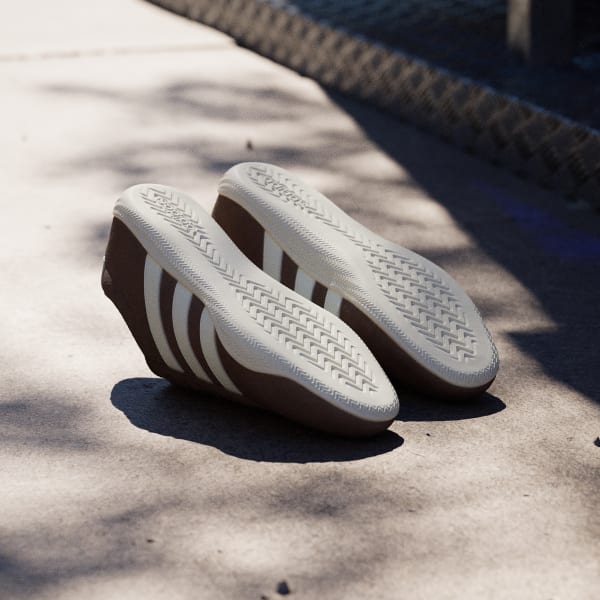 Shop (W) adidas Grand Court Low 復古休閒鞋 地球層色/米白/地球層色 JQ7226