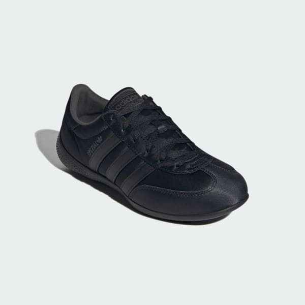 Shop (W) adidas Handball Spezial Low Pro Hitam/Core Hitam/Core Hitam KK0936