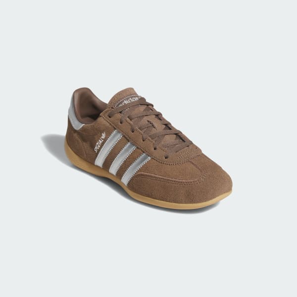 Shop (W) adidas Handball Spezial Low Pro Earth Strata/Perak/Gum KI3519