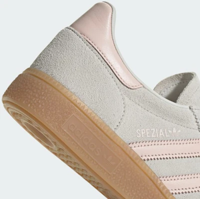 (W) アディダス ハンドボールシュペツィアル スニーカー オービットグレー/クォーツ/ガム JR3629 1