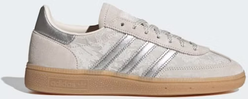 (Women) adidas Handball Spezial W Sneakers Chalk Pearl/Silver Metallic/Chalk White KK0434 (Women) adidas Handball Spezial W Sneakers Chalk Pearl/Silver Metallic/Chalk White KK0434