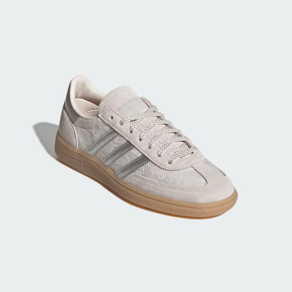 Details for (W) adidas Handball Spezial W Sneaker Chalk Pearl/Silber Metallic/Weiß KK0434